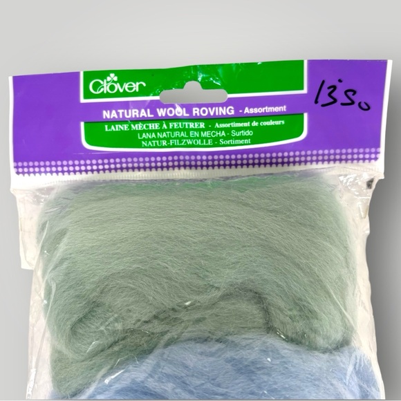 Clover Natural Wool Roving Assortment 2.8oz - Picture 2 of 5